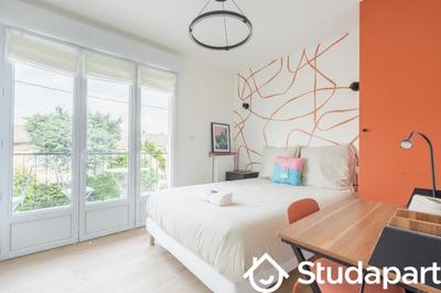 Chambre - 11 m² - 1 pièce