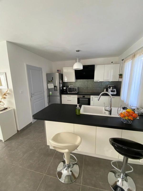 Villa - 89 m² - 6 pièces