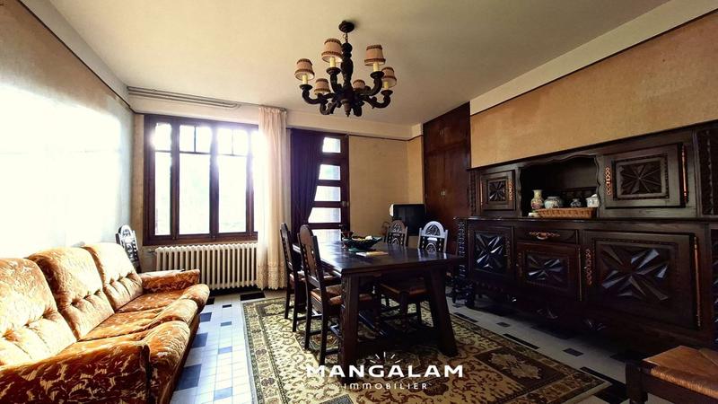 Maison traditionnelle - 108 m² - 7 pièces