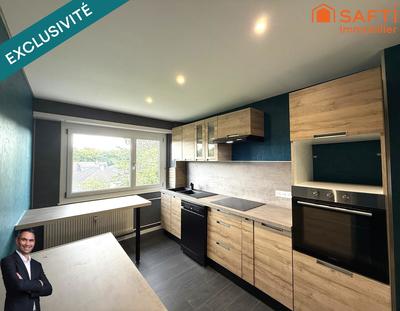 Appartement - 93 m² - 4 pièces