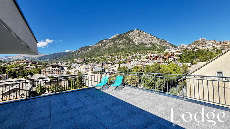 Appartement - 100 m² - 4 pièces