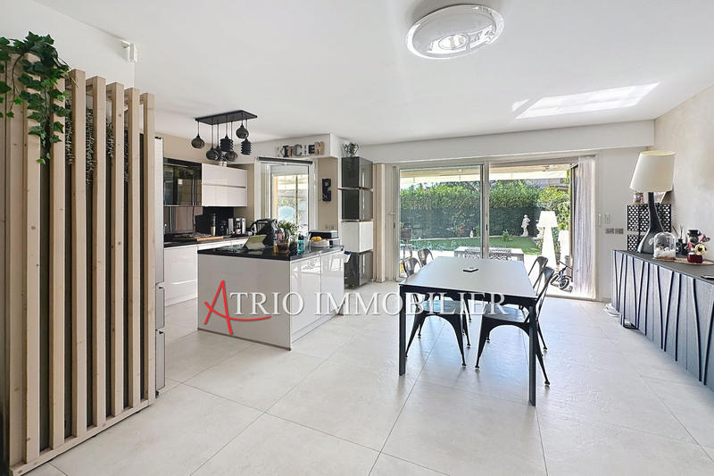 Appartement - 94 m² - 4 pièces