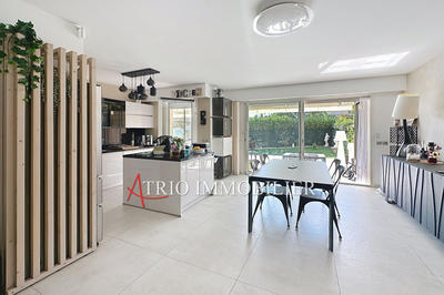 Appartement - 94 m² - 4 pièces