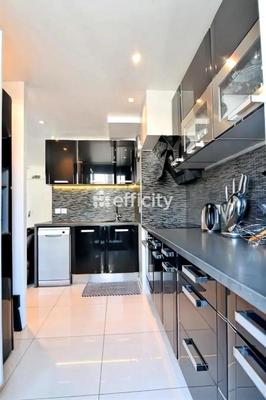 Duplex - 73 m² - 4 pièces