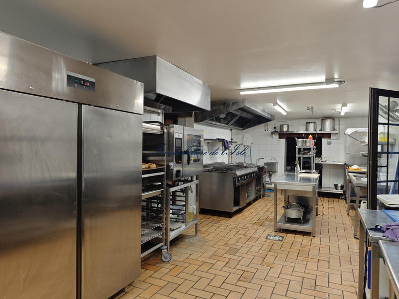 Maison - 535 m² - 14 pièces