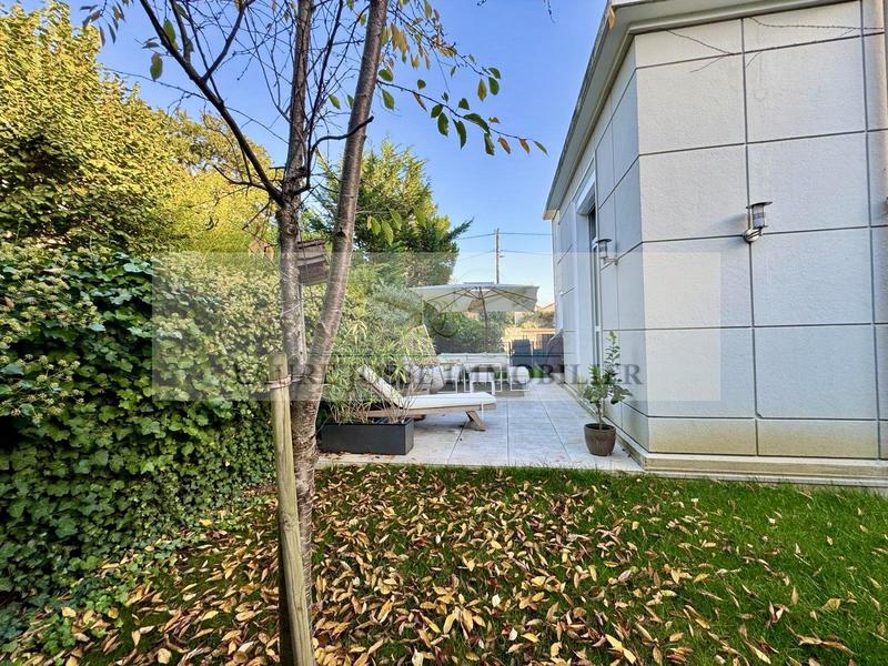 Appartement - 100 m² - 5 pièces