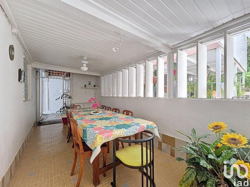 Maison - 189 m² - 7 pièces