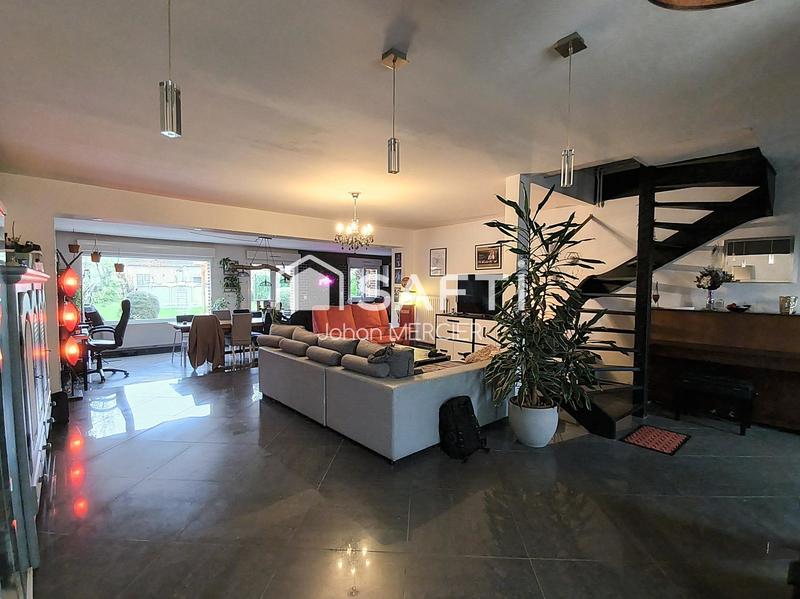 Maison - 120 m² - 5 pièces