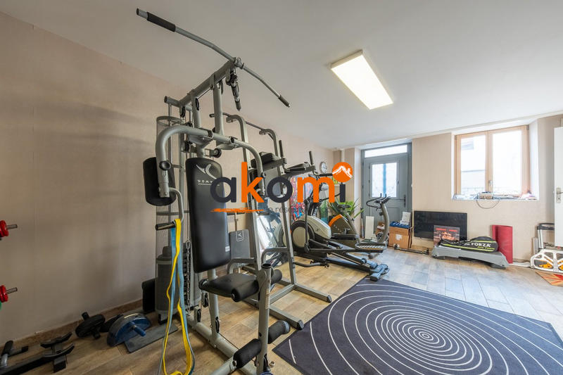 Maison ancienne - 257 m² - 8 pièces