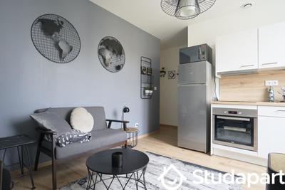 Chambre - 10 m² - 1 pièce