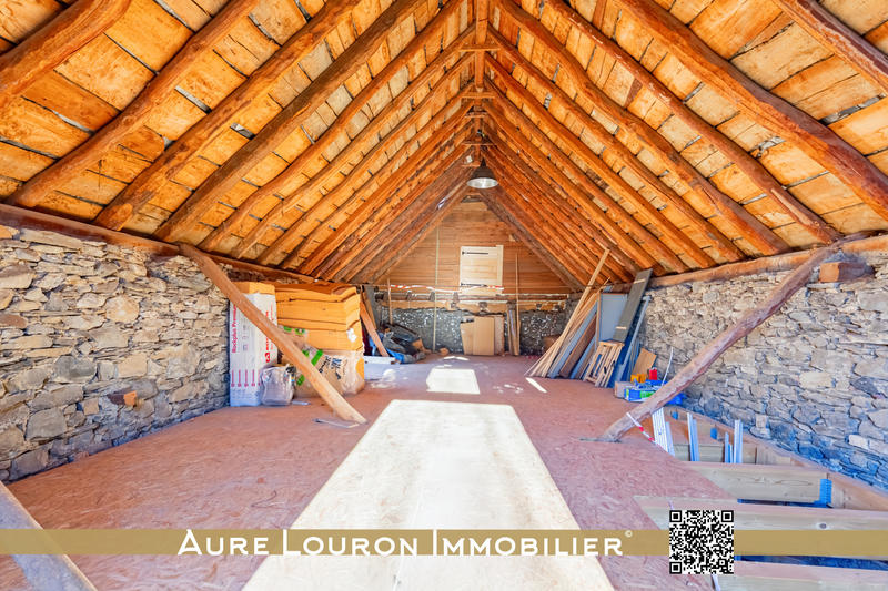 Propriété - 144 m² - 6 pièces