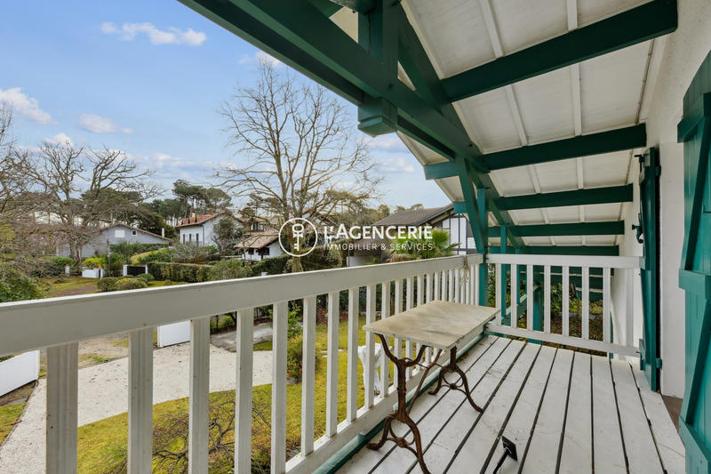 Maison traditionnelle - 139 m² - 7 pièces