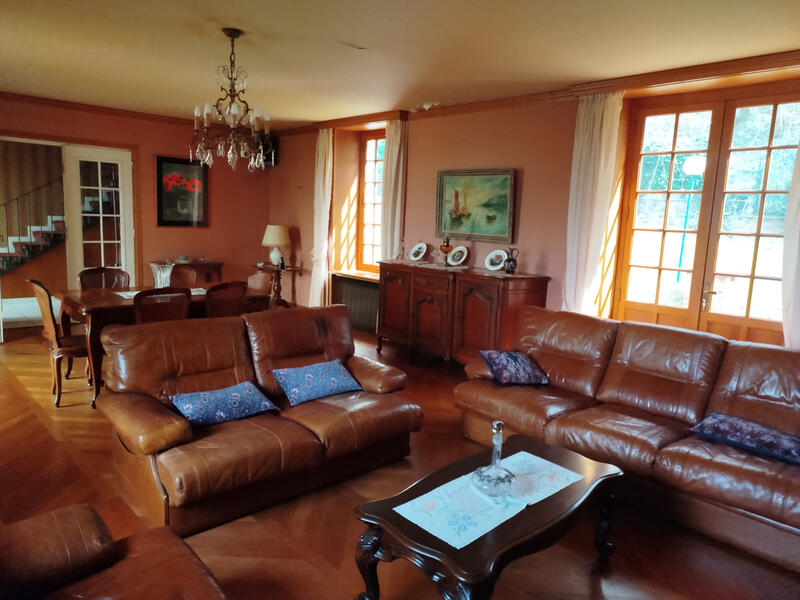 Maison - 160 m² - 5 pièces