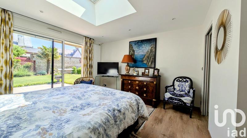 Maison - 185 m² - 7 pièces