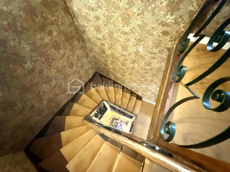 Maison - 175 m² - 6 pièces