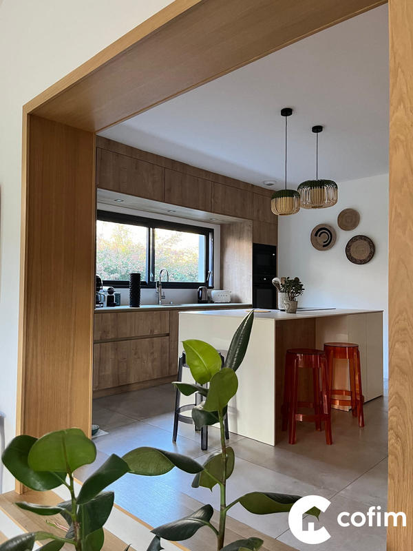 Maison contemporaine - 170 m² - 4 pièces