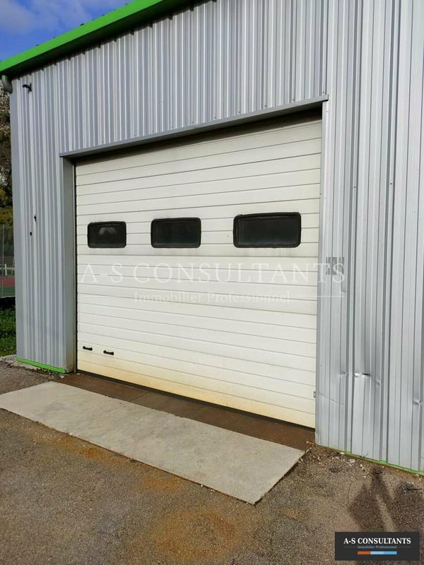 Local d'activité / Entrepôt - 550 m²