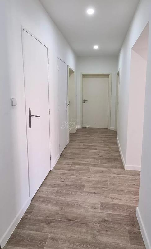 Appartement - 259 m² - 3 pièces