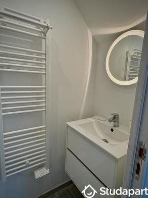 Chambre - 13 m² - 1 pièce