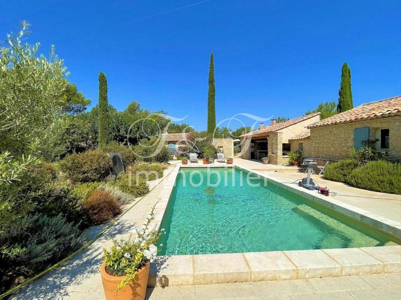 Propriété - 190 m² - 6 pièces