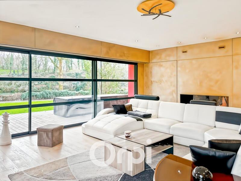 Villa - 544 m² - 8 pièces