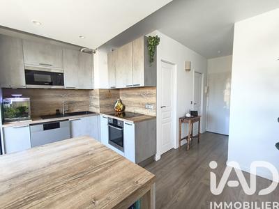 Appartement - 64 m² - 3 pièces