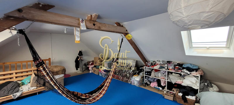 Maison - 140 m² - 4 pièces