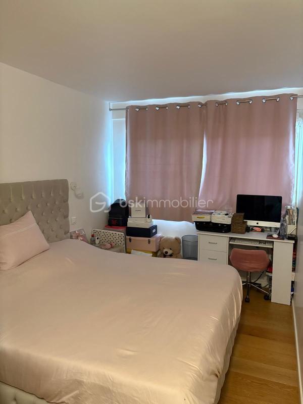 Appartement - 75 m² - 5 pièces