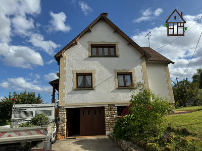 Maison traditionnelle - 155 m² - 6 pièces