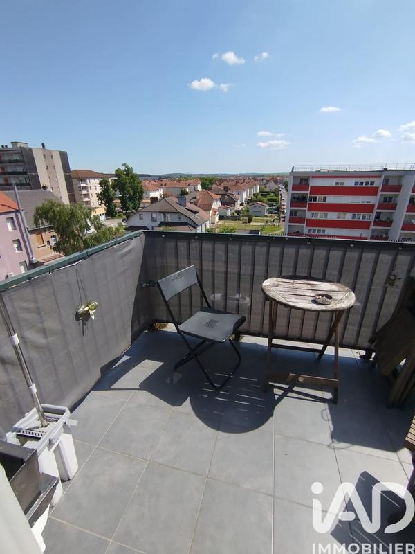 Appartement - 90 m² - 4 pièces