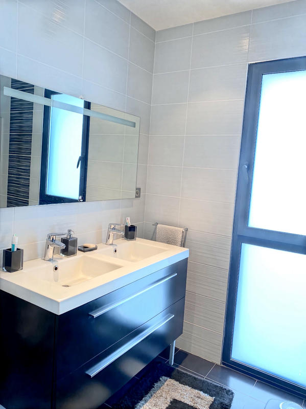 Villa - 150 m² - 6 pièces