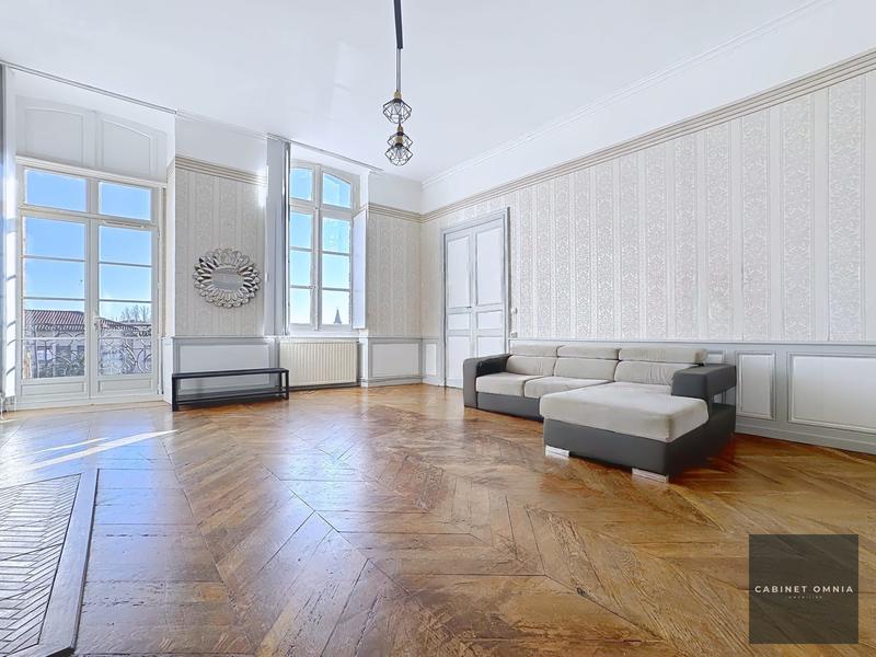 Appartement - 106 m² - 5 pièces