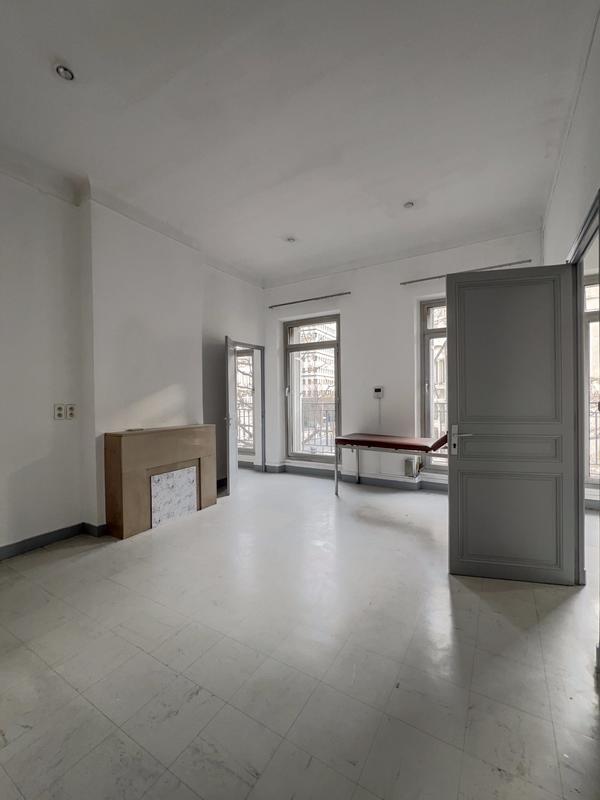 Appartement - 92 m² - 6 pièces