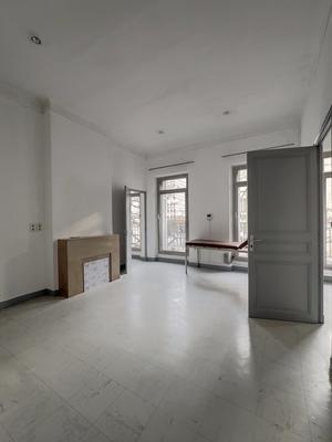 Appartement - 92 m² - 6 pièces