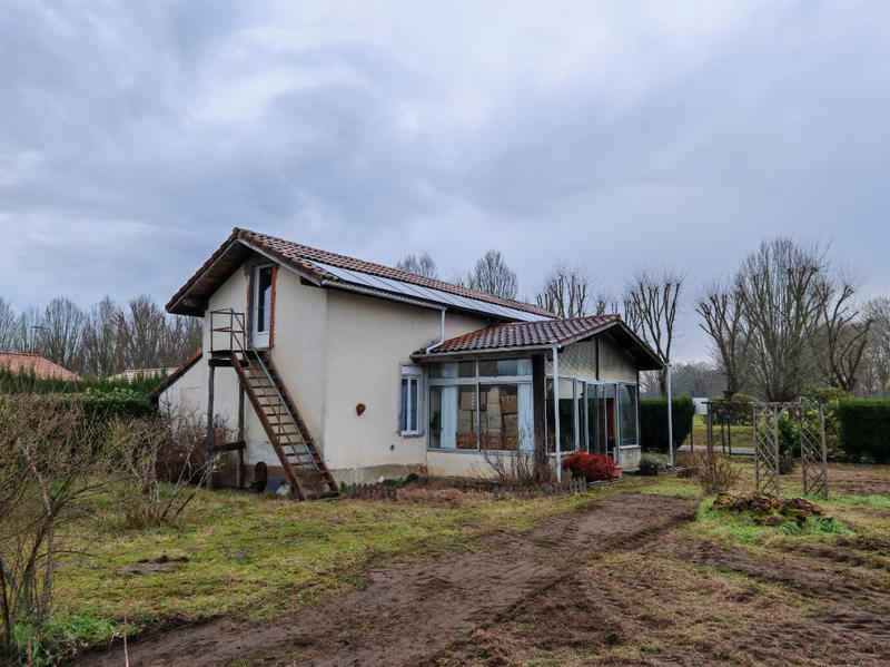 Maison - 94 m² - 6 pièces