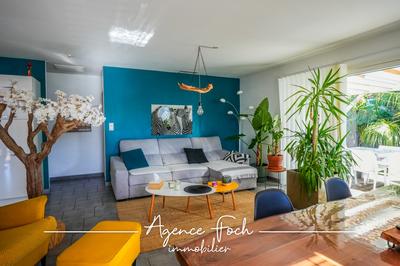 Maison - 92 m² - 4 pièces