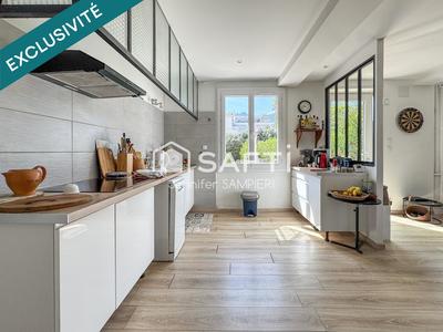 Maison - 177 m² - 7 pièces