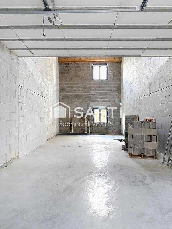 Local commercial - 120 m² - 1 pièce