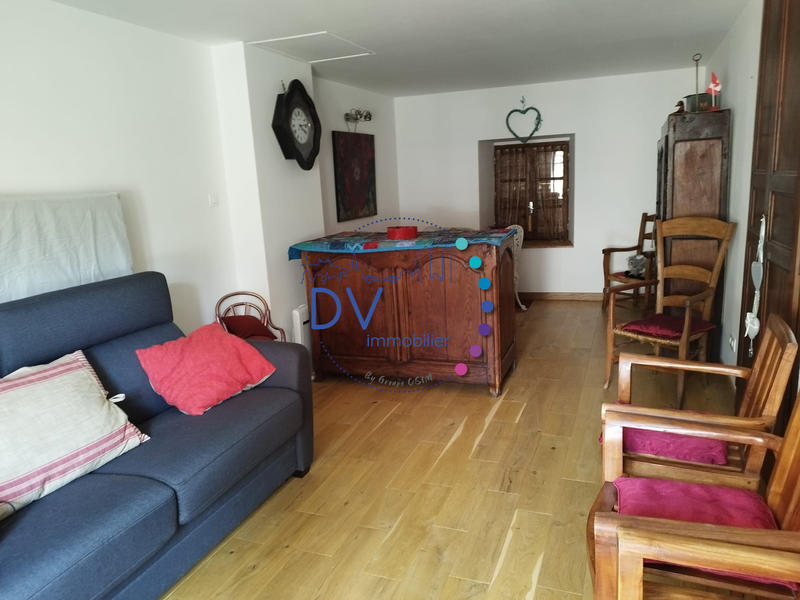 Maison - 230 m² - 7 pièces