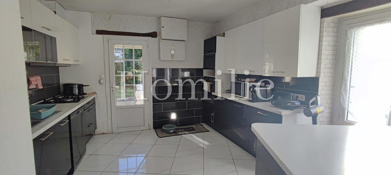 Maison - 143 m² - 6 pièces