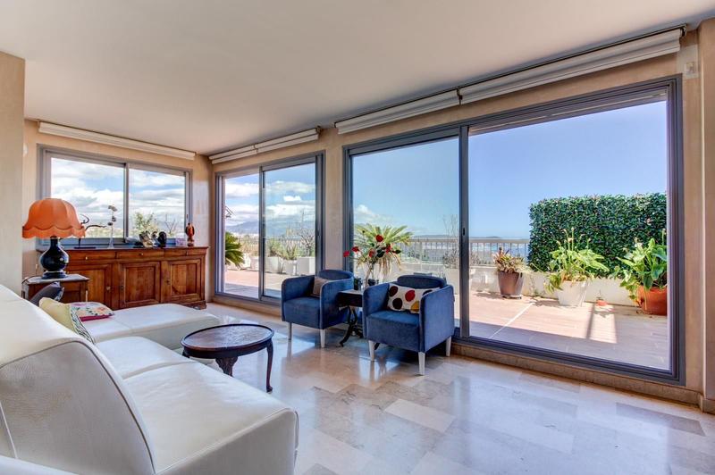 Appartement - 98 m² - 3 pièces