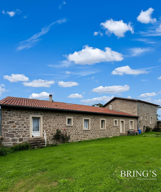 Maison - 350 m² - 12 pièces