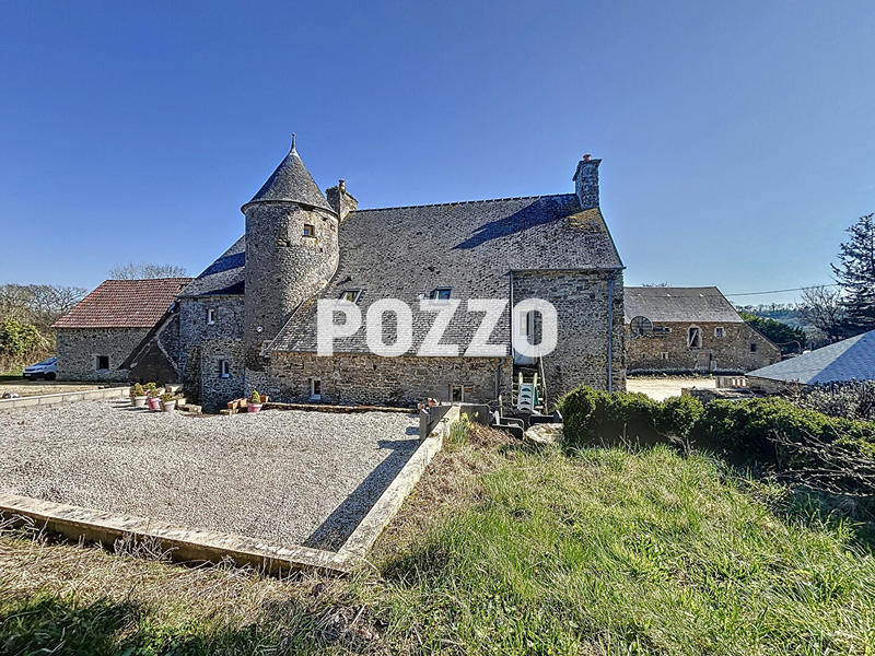 Maison - 192 m² - 9 pièces