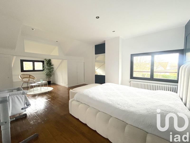 Maison - 204 m² - 7 pièces