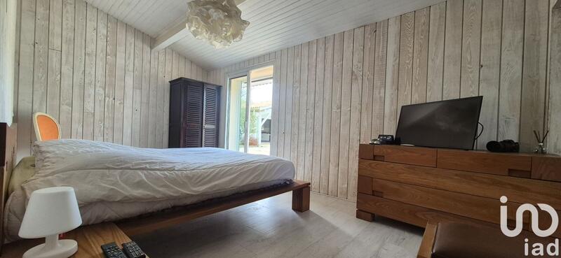 Maison - 200 m² - 4 pièces