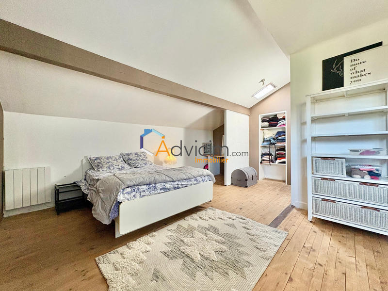 Maison - 137 m² - 5 pièces