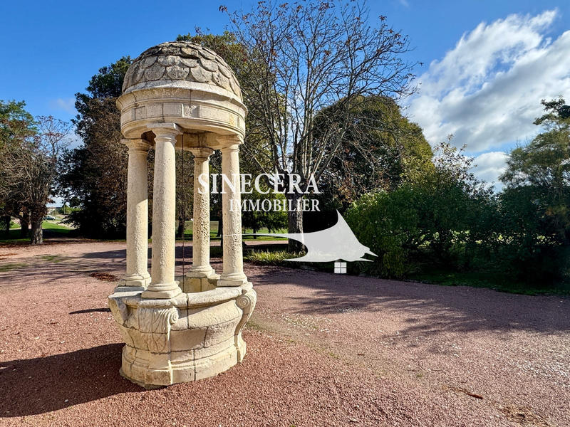 Propriété - 520 m² - 12 pièces