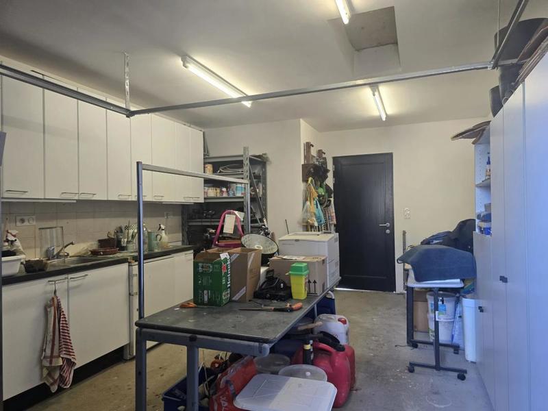 Maison - 305 m² - 9 pièces