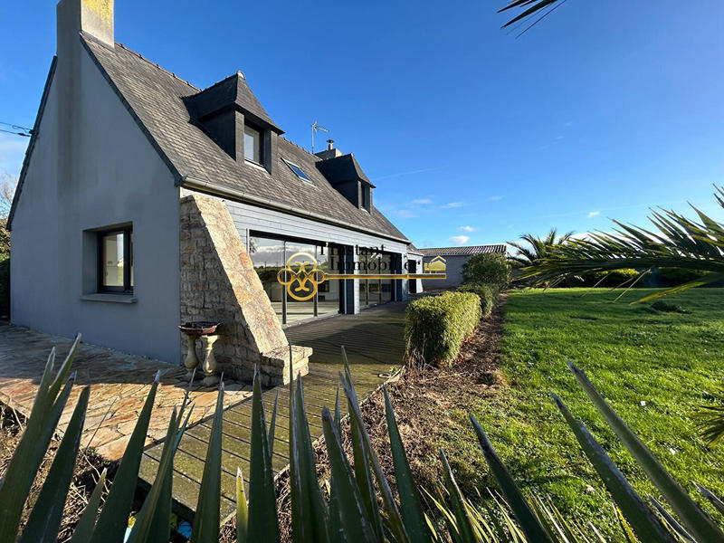 Maison - 137 m² - 6 pièces