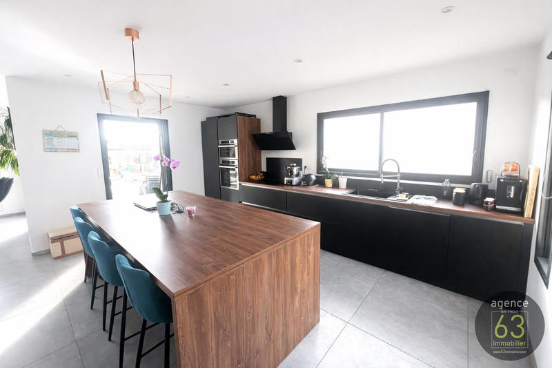 Maison contemporaine - 148 m² - 5 pièces